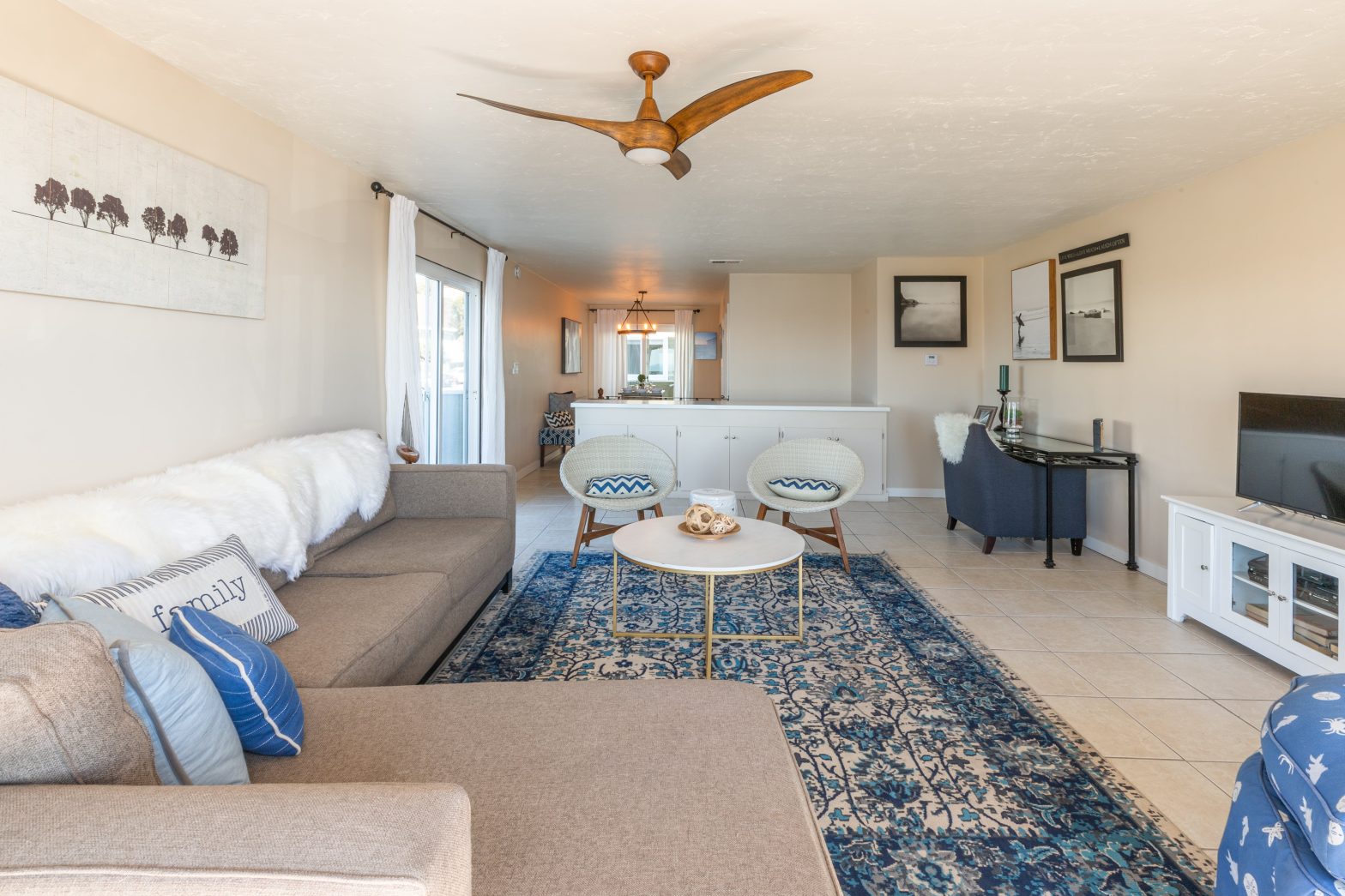 Ocean Front Villa #7 thumbnail 4